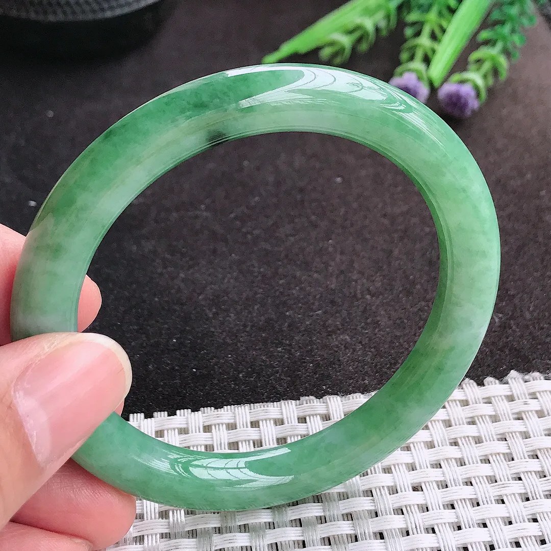 天然A货翡翠55/8.8/9老坑精美油润满绿圆条手镯玉镯