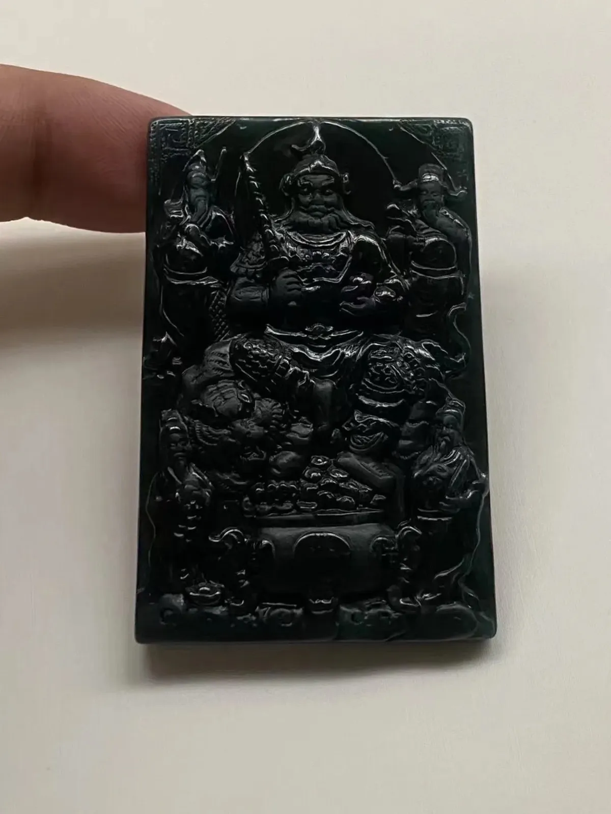 墨翠【赵公明—五路财神】细腻干净，黑度好，性价比高，雕工精湛，打灯透绿.
