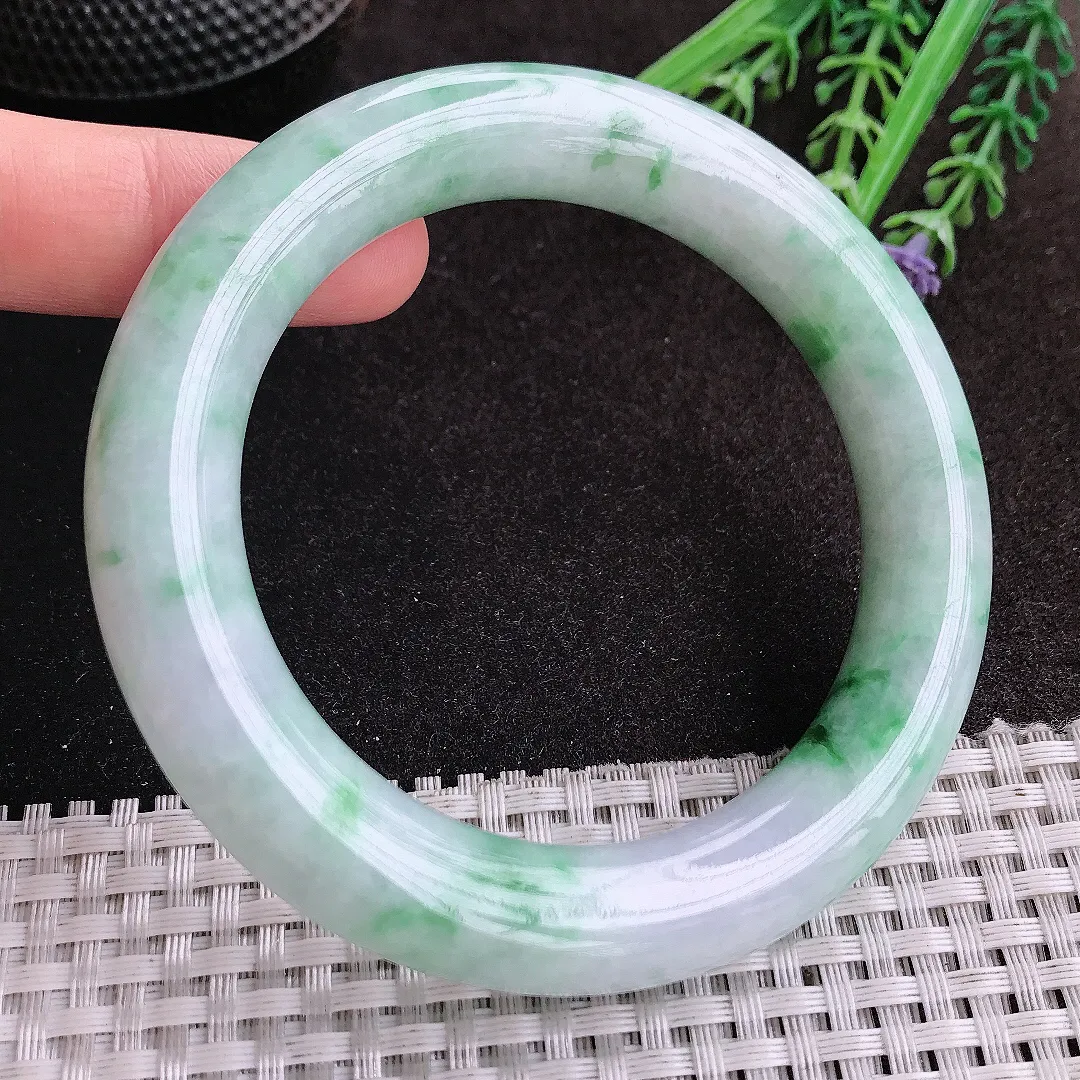 天然A货翡翠59/12.2老坑精美温润飘绿胖圆条手镯玉镯