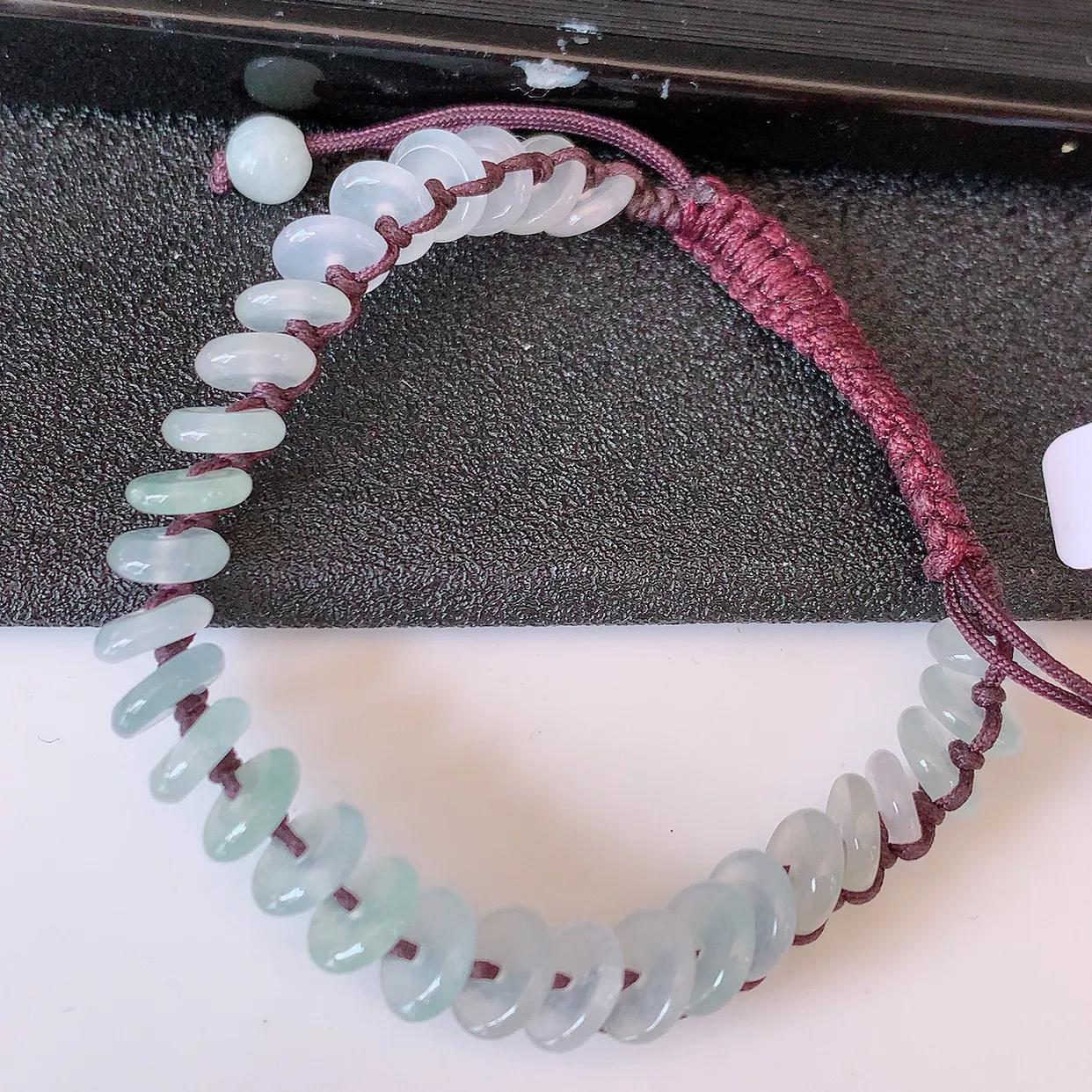 自然光实拍，冰种翡翠平安扣手串手链，种老水足，冰清玉润  颜色漂亮  #49.7取一尺寸6.8