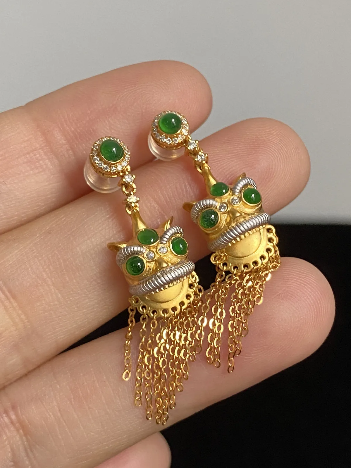 翡翠耳坠，印记：G18K,伴钻石