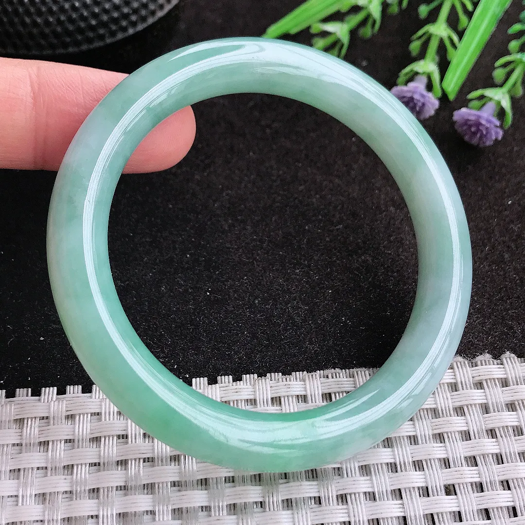 天然A货翡翠51.5/8.8/8.6小圈口老坑冰润满色圆条手镯玉镯