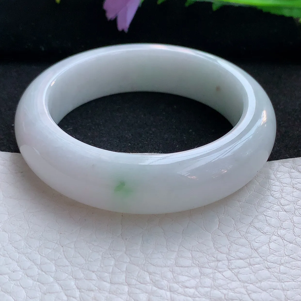 z自然光53.8*15.3*9.3轮胎镯 翡翠a货玉手镯飘花厚装宽边珠宝玉手环