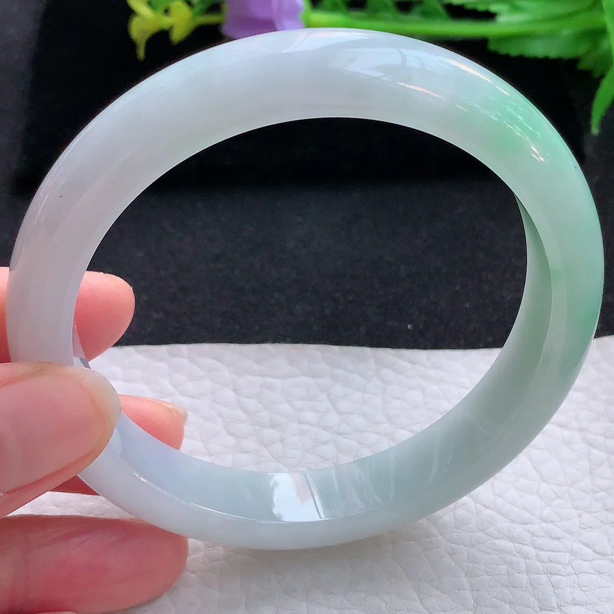 zjf大圈口63*12.5*8.5平安镯 翡翠a货玉手镯清新飘绿宽边珠宝玉手环