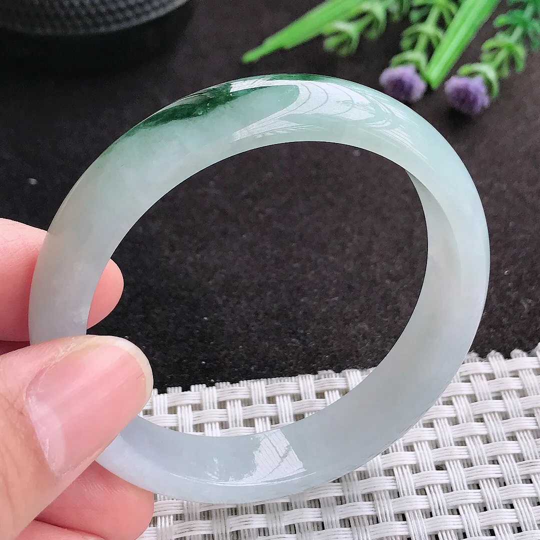 天然A货翡翠53/12.3/6.8老坑精美温润飘花手镯宽边玉镯