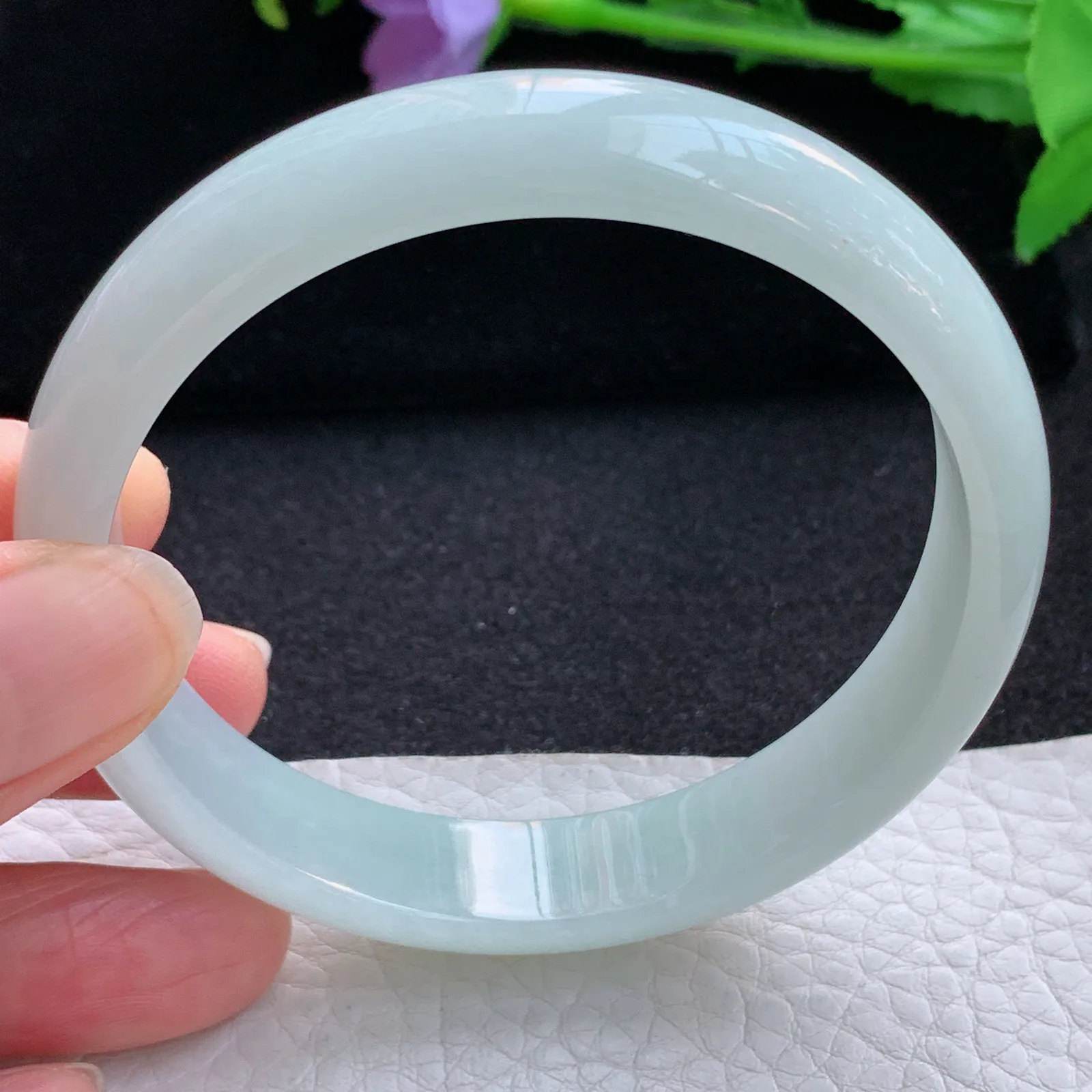 nr自然光59.5*12:6*6.7平安镯 翡翠a货玉手镯浅绿宽边珠宝玉手环