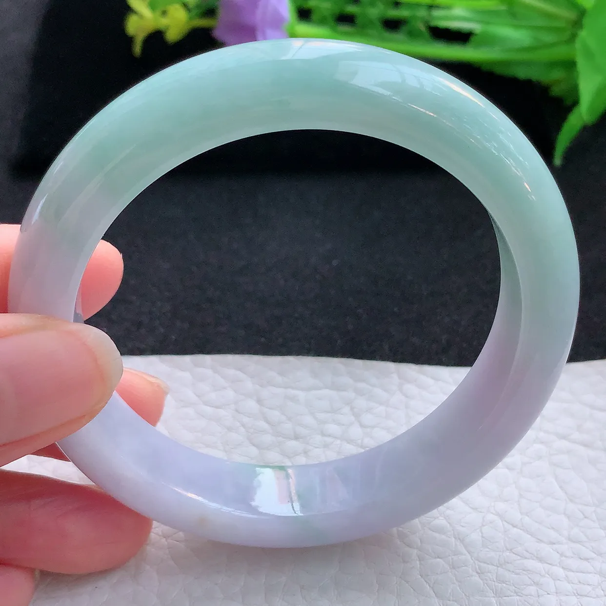 z自然光58*12.8*8.8平安镯 翡翠a货玉手镯春带彩宽边珠宝玉手环