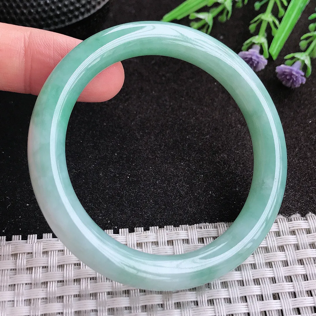 天然A货翡翠51.5/8.8/8.6小圈口老坑冰润满色圆条手镯玉镯