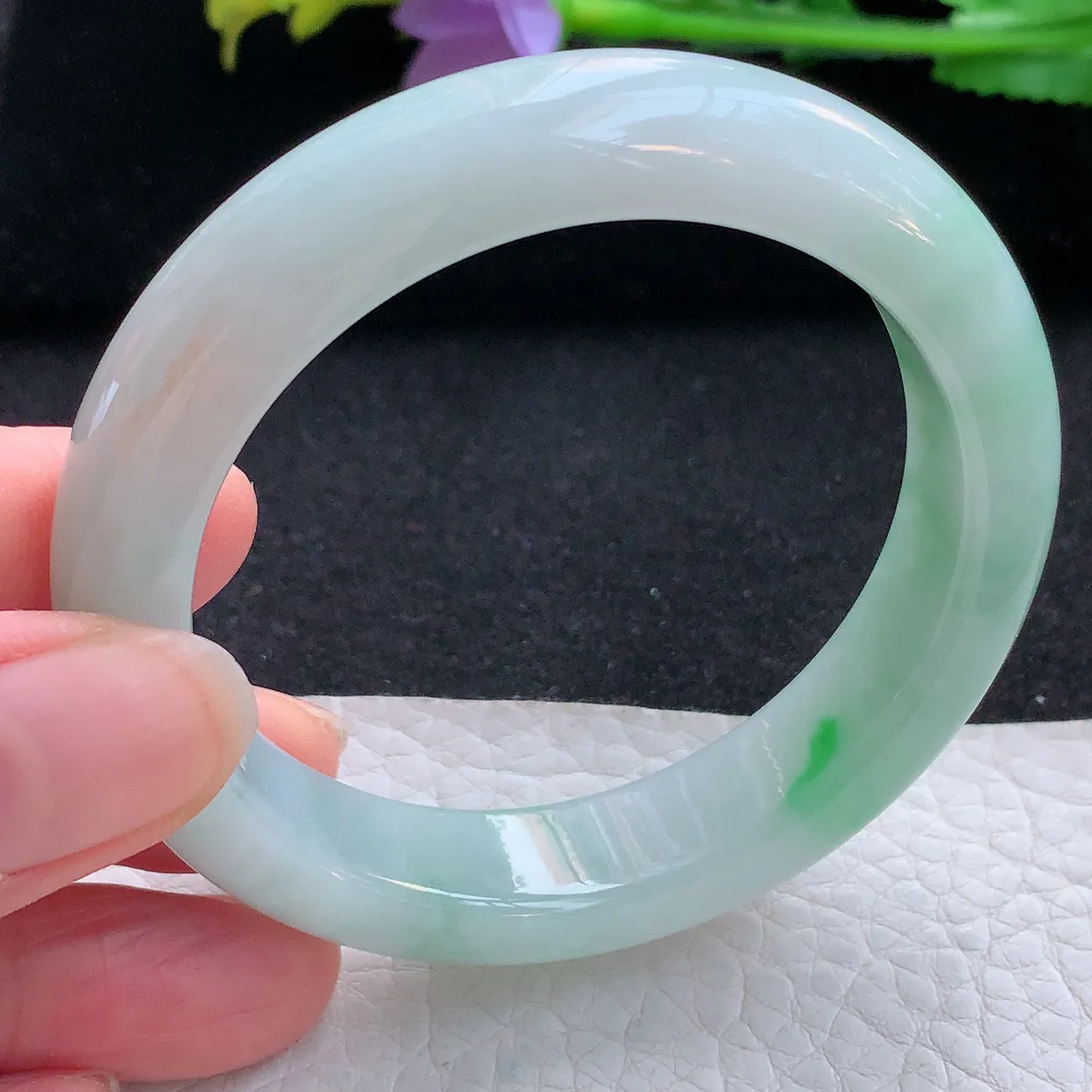 zjf小圈口52.5*12.5*8.3平安镯 翡翠a货玉手镯清新飘绿宽边珠宝玉手环