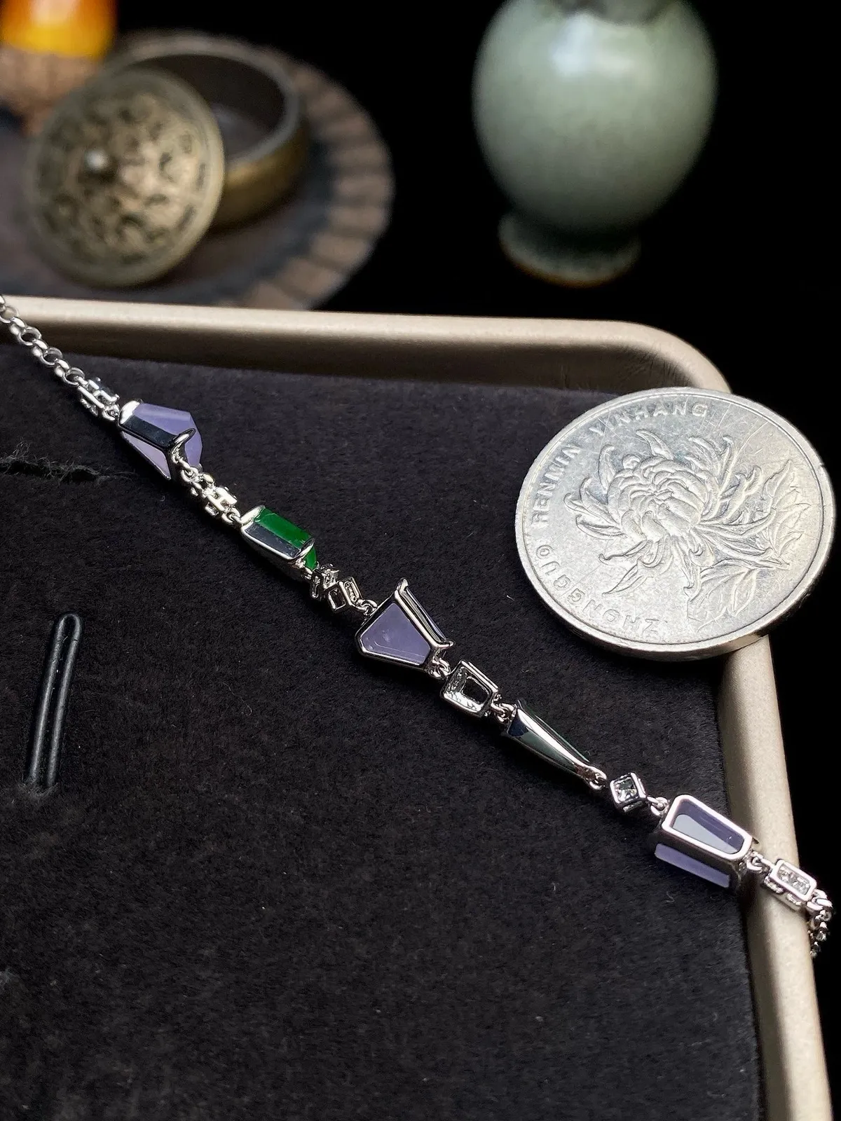 【冰种紫+绿随形镶嵌手链】颗颗冰透，饱满圆润，光泽闪耀，流行款，18K金搭配，裸石尺寸6.8*5*3