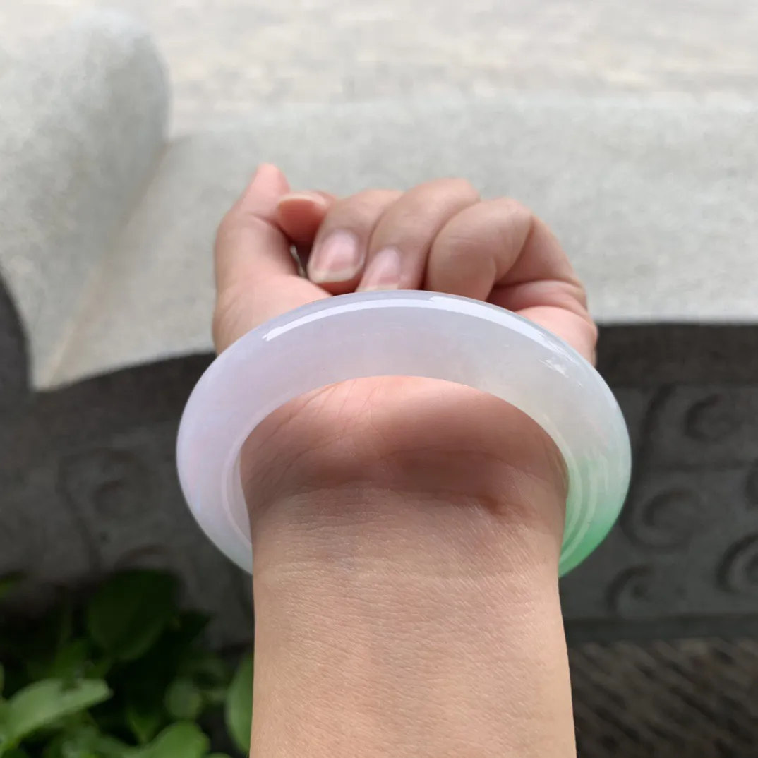 圈口55.8-12.4-10.1 【冰飘阳绿正圈手镯】正圈55 56可戴