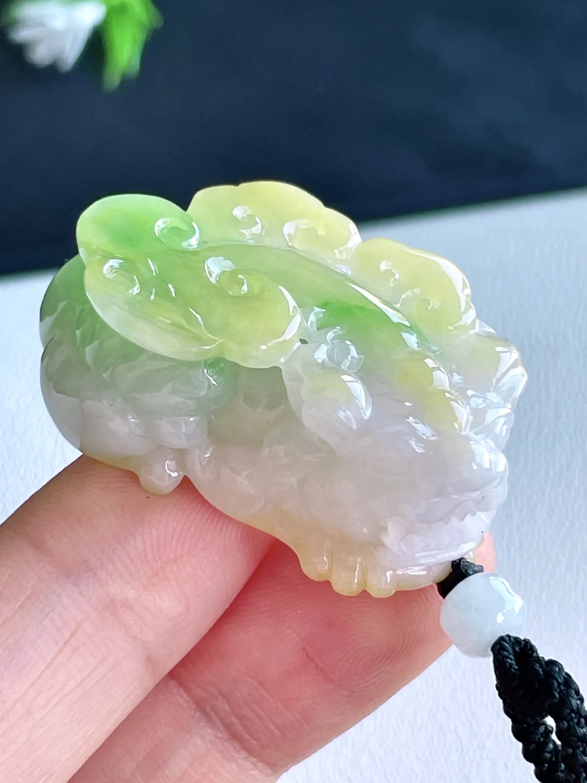 翠友专拍#双十二特惠，黄加绿貔貅吊坠  
裸石  完美 性价比高  
尺寸：35.4-21.3-15