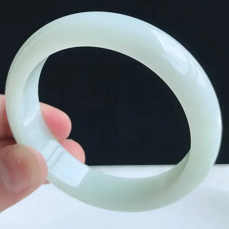 美人翡翠55圈口手环A货细腻女款浅绿手镯55.27g