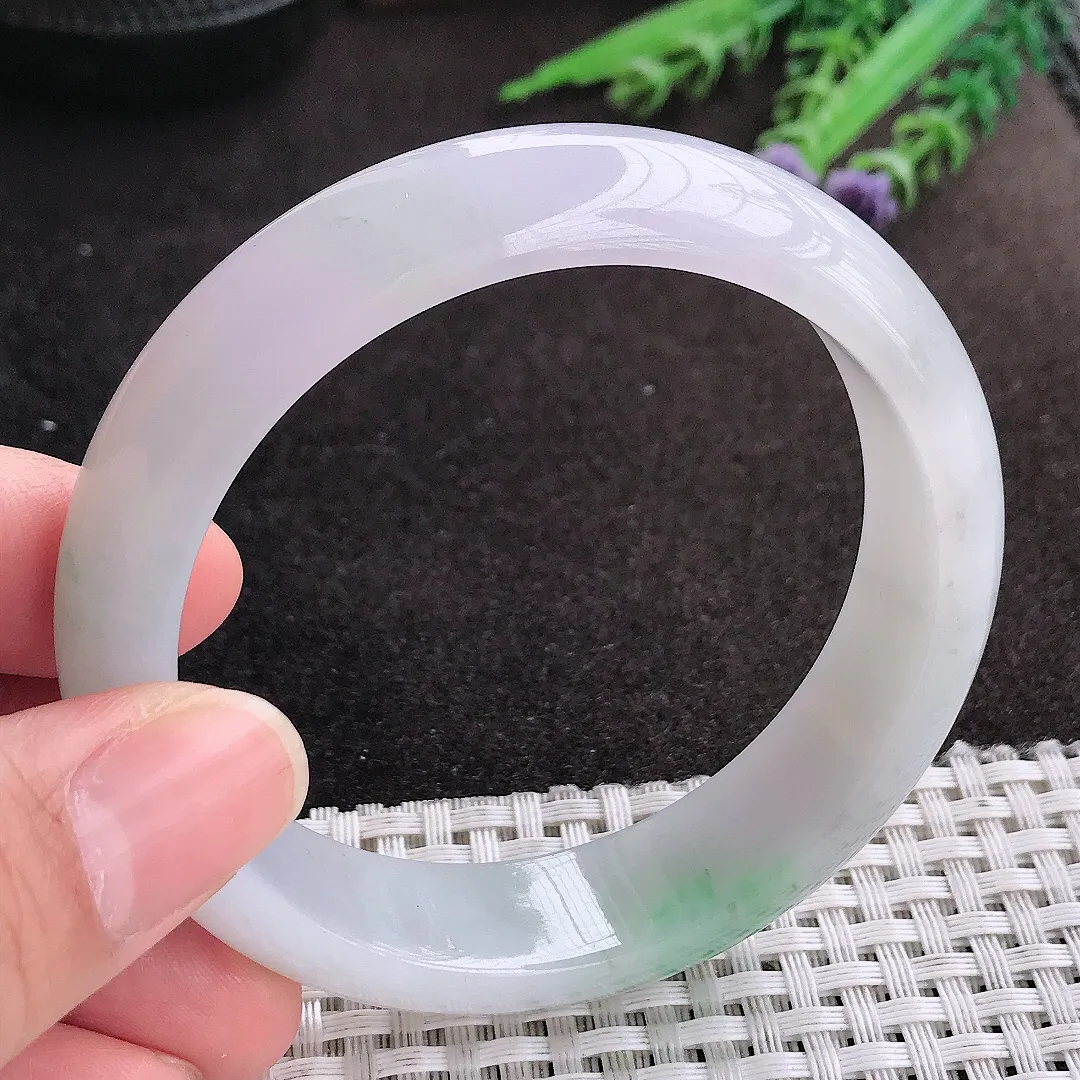 天然A货翡翠57.5/14.9/8.1老坑冰润水灵飘绿手镯宽边玉镯