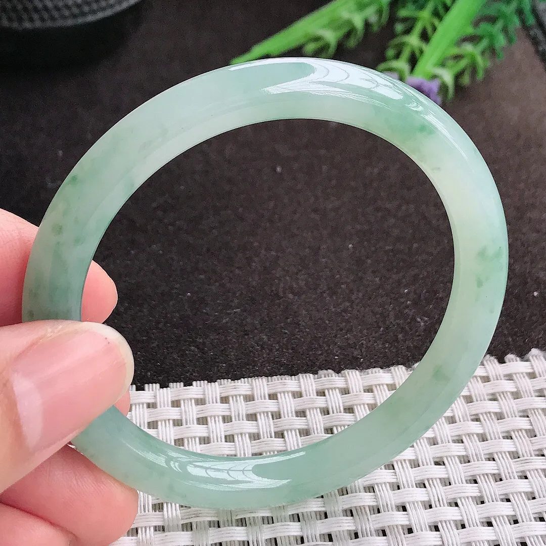 天然A货翡翠55/7.6/8老坑冰胶果冻冰飘花圆条手镯玉镯