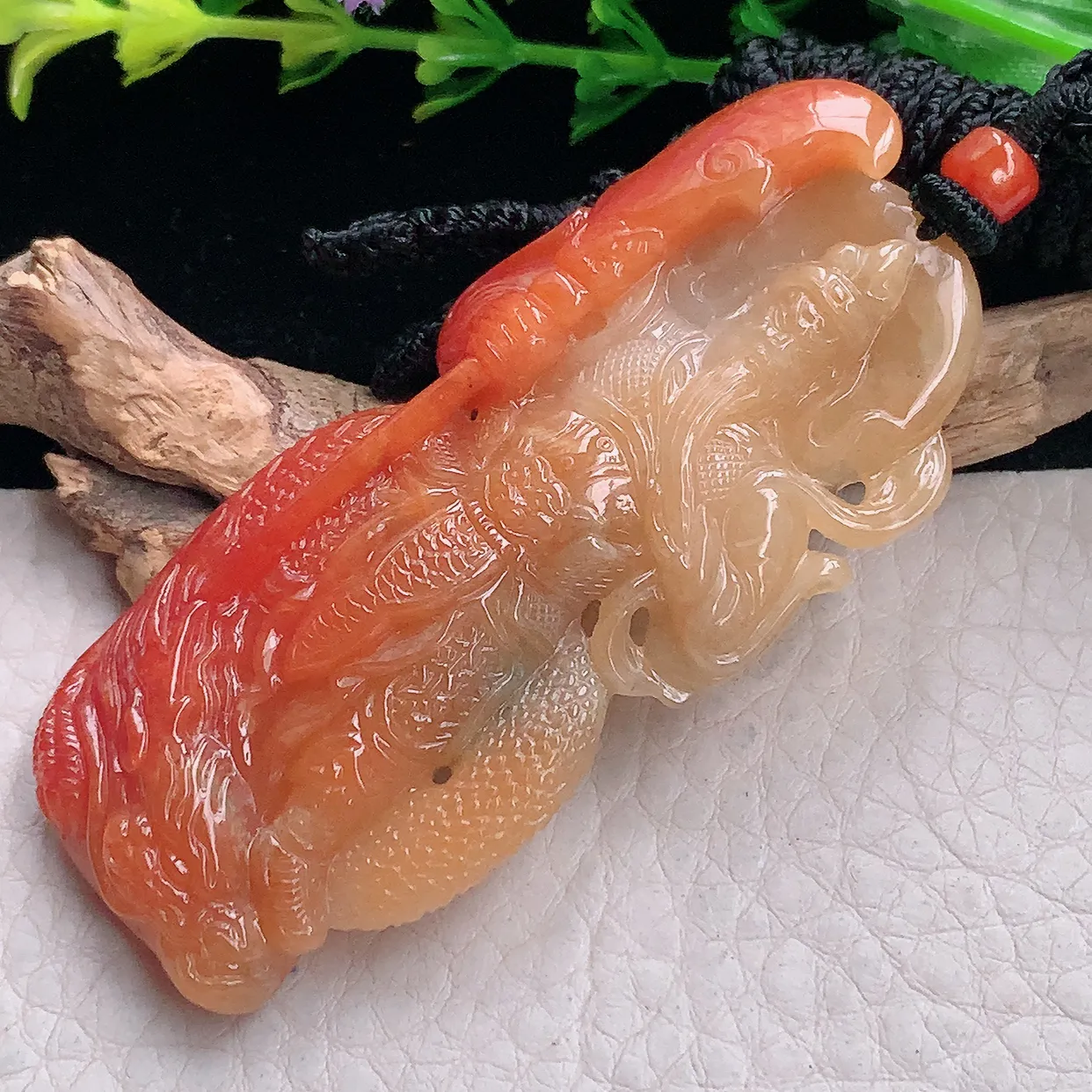 mut自然光68.5*30.5*10天然缅甸翡翠红翡持刀关公 玉关公玉吊坠 玉挂件