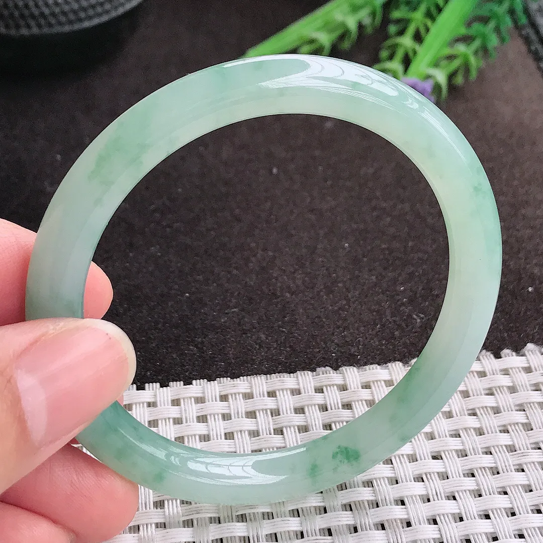 天然A货翡翠55/7.6/8老坑冰胶果冻冰飘花圆条手镯玉镯