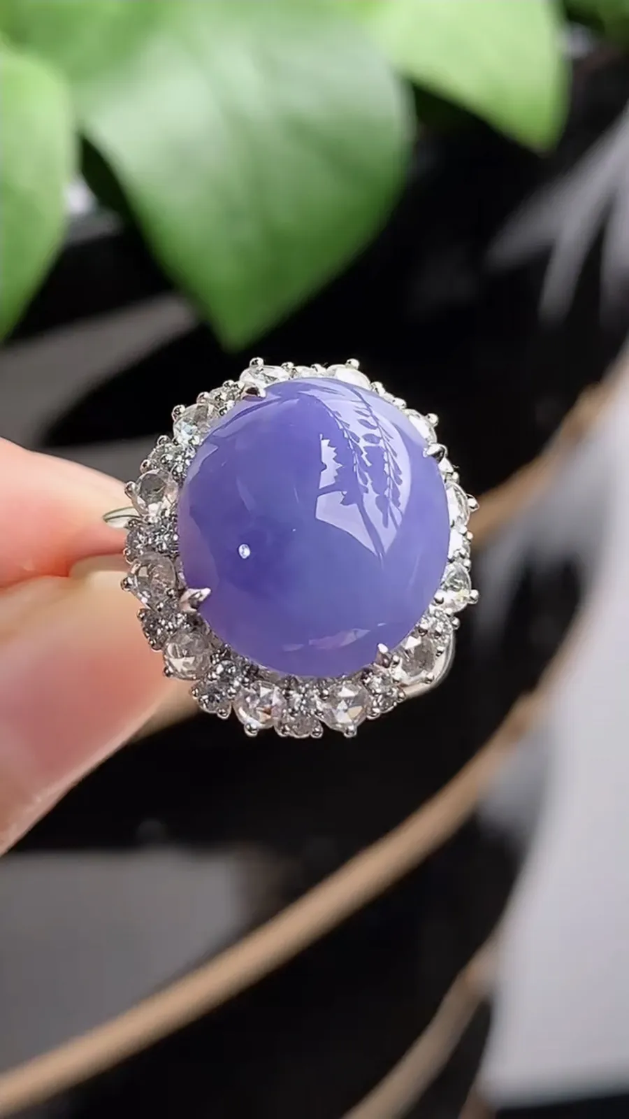 a货翡翠老坑冰种18K金伴钻镶嵌紫罗兰蛋面戒指 圈口17.4裸石尺寸13.4×11.8mm 重量6.24g 1209