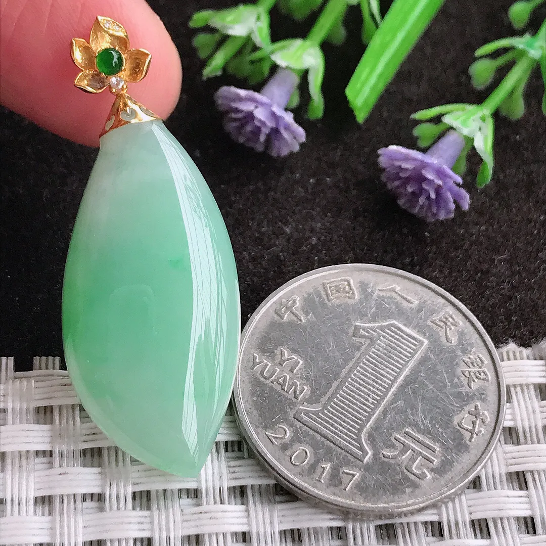 天然A货翡翠32.6/15.4/4.8老坑18k金镶嵌冰润苹果绿随行吊坠翡翠挂件