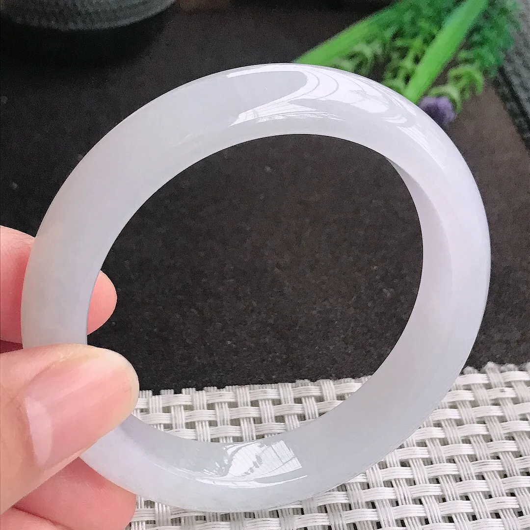 天然A货翡翠57.5/12.7/8.8老坑冰纯起胶月光白冰手镯宽边玉镯