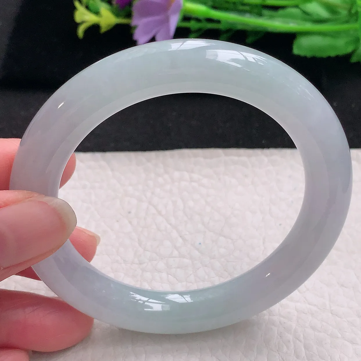 cc自然光56.6*10.5美人镯 翡翠a货玉手镯冰胶纯清爽圆条珠宝玉手环