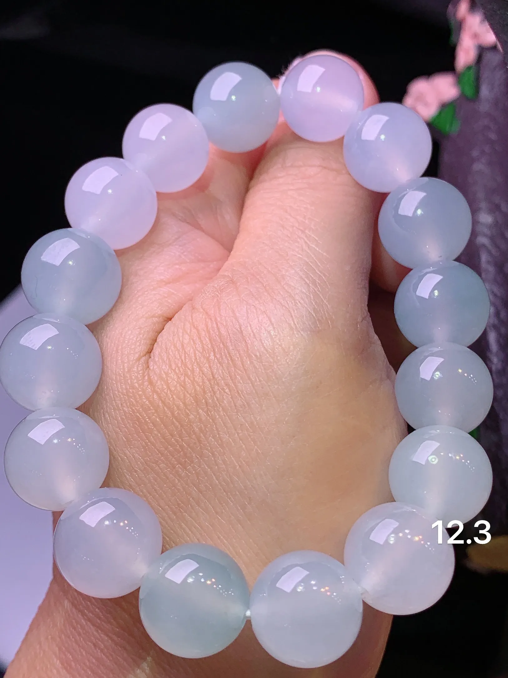 冰种圆珠手链 玉质细腻 水润亮眼 色泽艳丽 整体尺寸12.3