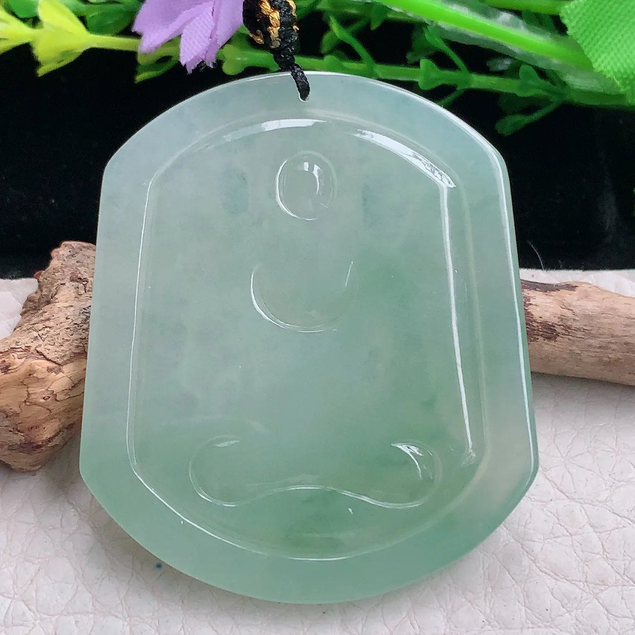 kh自然光51.6*43.9*5.3缅甸翡翠a货冰晴持莲观音吊坠大势至菩萨玉坠