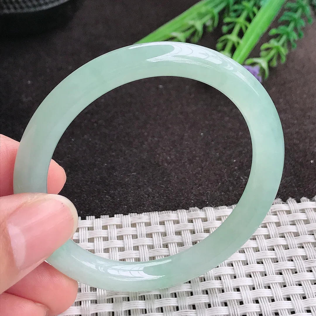 天然A货翡翠51.5/7.6/7.7老坑冰纯起胶冰晴绿圆条手镯小圈口细条玉镯