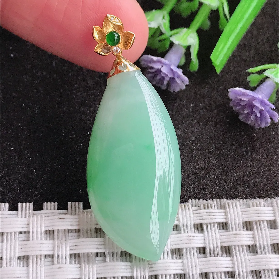 天然A货翡翠32.6/15.4/4.8老坑18k金镶嵌冰润苹果绿随行吊坠翡翠挂件