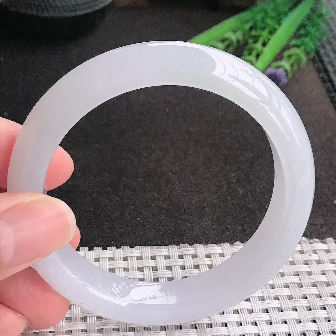 天然A货翡翠57.5/12.7/8.8老坑冰纯起胶月光白冰手镯宽边玉镯