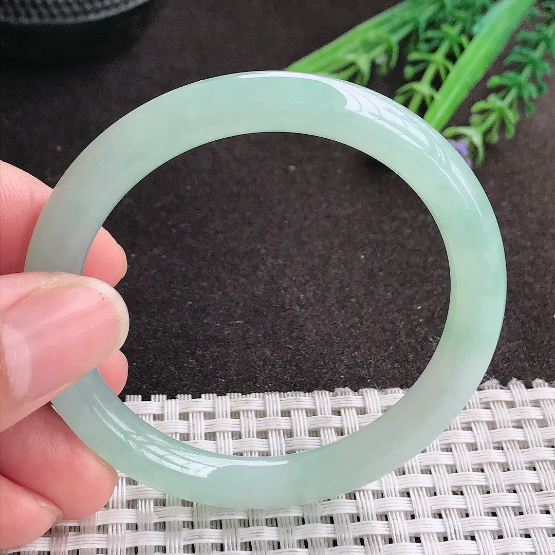 天然A货翡翠51.5/7.6/7.7老坑冰纯起胶冰晴绿圆条手镯小圈口细条玉镯