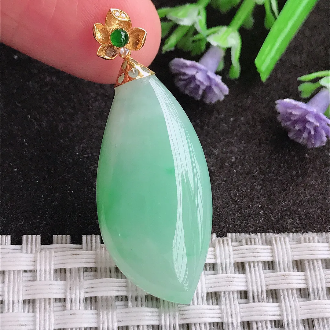 天然A货翡翠32.6/15.4/4.8老坑18k金镶嵌冰润苹果绿随行吊坠翡翠挂件