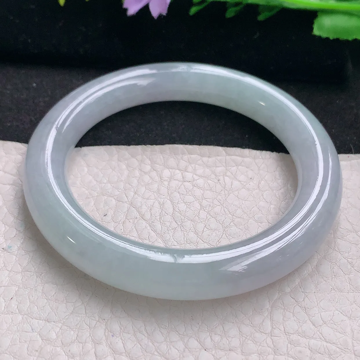 cc自然光56.6*10.5美人镯 翡翠a货玉手镯冰胶纯清爽圆条珠宝玉手环