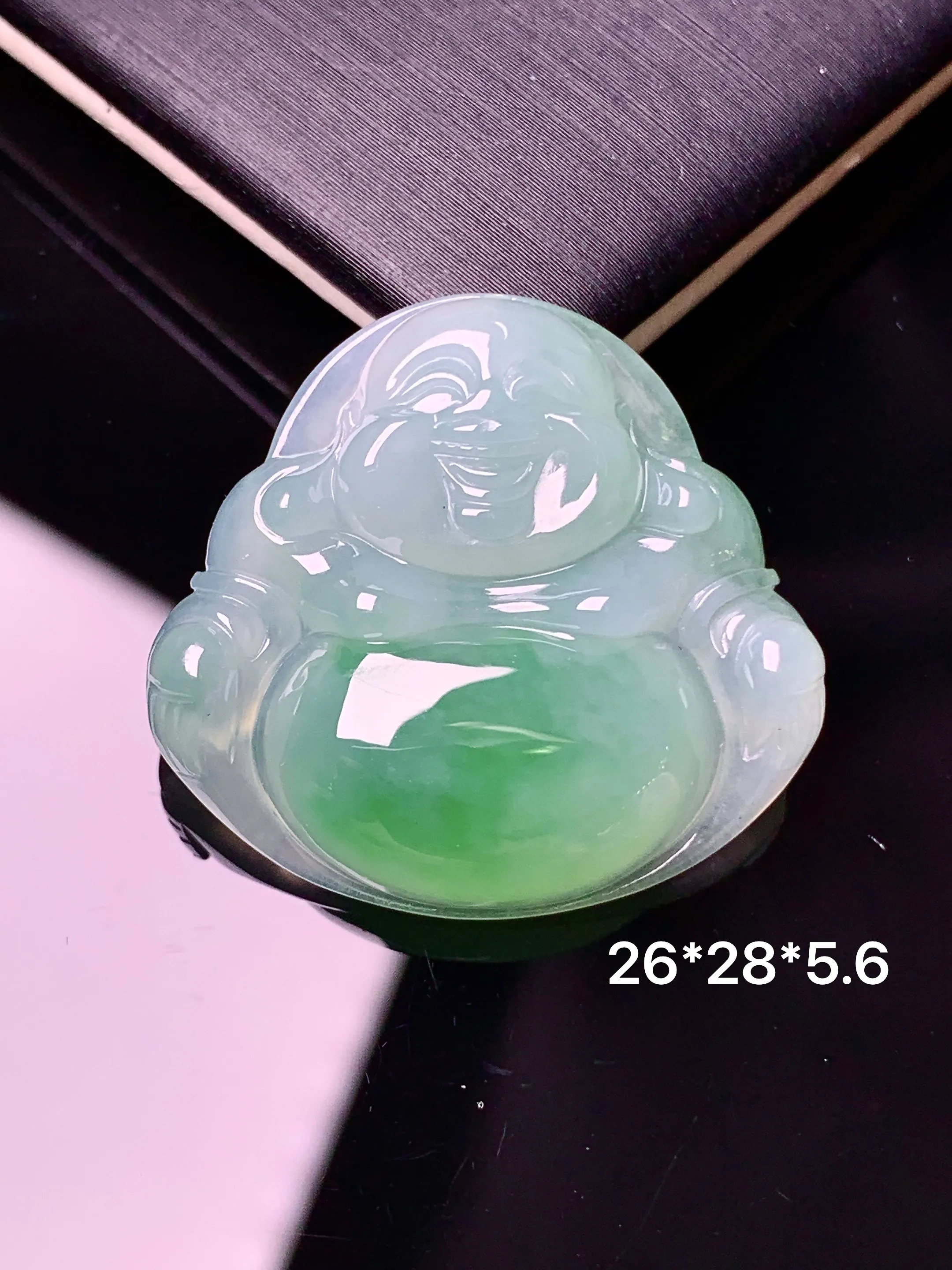 飘绿平安扣吊坠 玉质细腻 水润亮眼 色泽艳丽 整体尺寸26*28*5.6