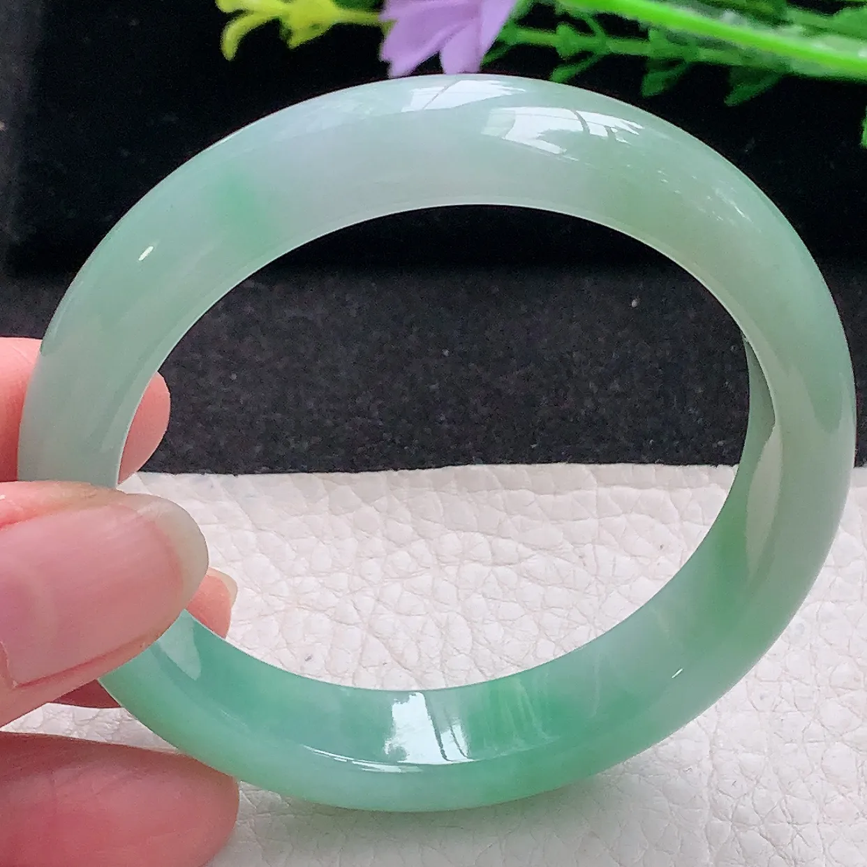 r自然光56*12.6*8平安镯 翡翠a货玉手镯冰胶清新宽边珠宝玉手环