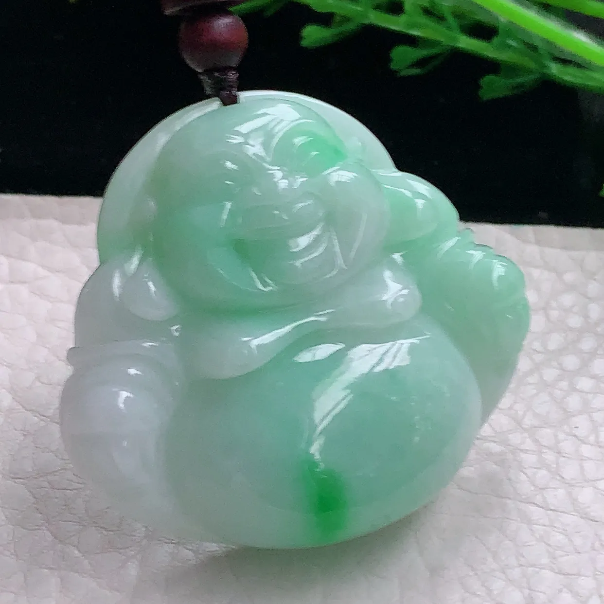 zen自然光42*45.6*12.5缅甸翡翠a货饱满飘绿大佛公 弥勒佛玉吊坠 玉挂件