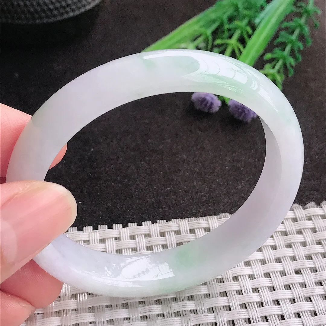 天然A货翡翠55/47.8/12.5/7.8老坑秀气温润飘花贵妃手镯宽边玉镯