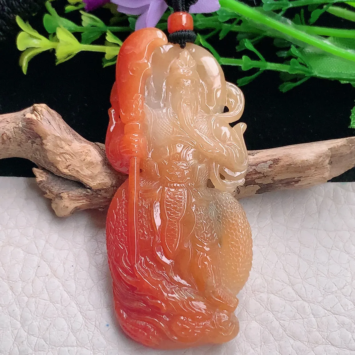 mut自然光68.5*30.5*10天然缅甸翡翠红翡持刀关公 玉关公玉吊坠 玉挂件