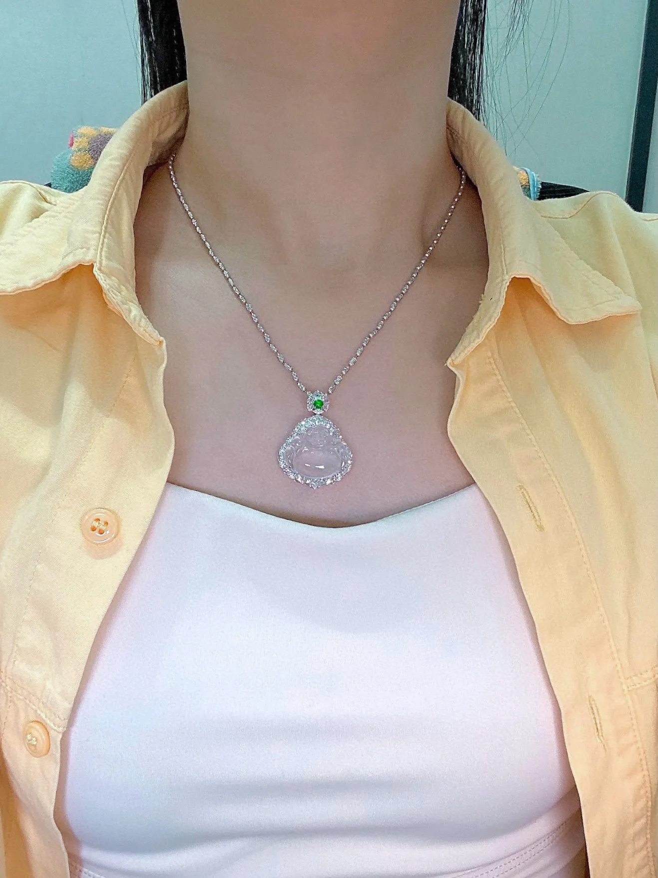 【冰种佛公吊坠】种水上乘，晶莹剔透，纯净通透，莹光感很强，18k金钻镶嵌，裸石尺寸18.2*21.8*5.3毫米