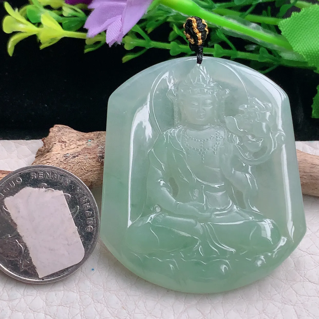 kh自然光51.6*43.9*5.3缅甸翡翠a货冰晴持莲观音吊坠大势至菩萨玉坠