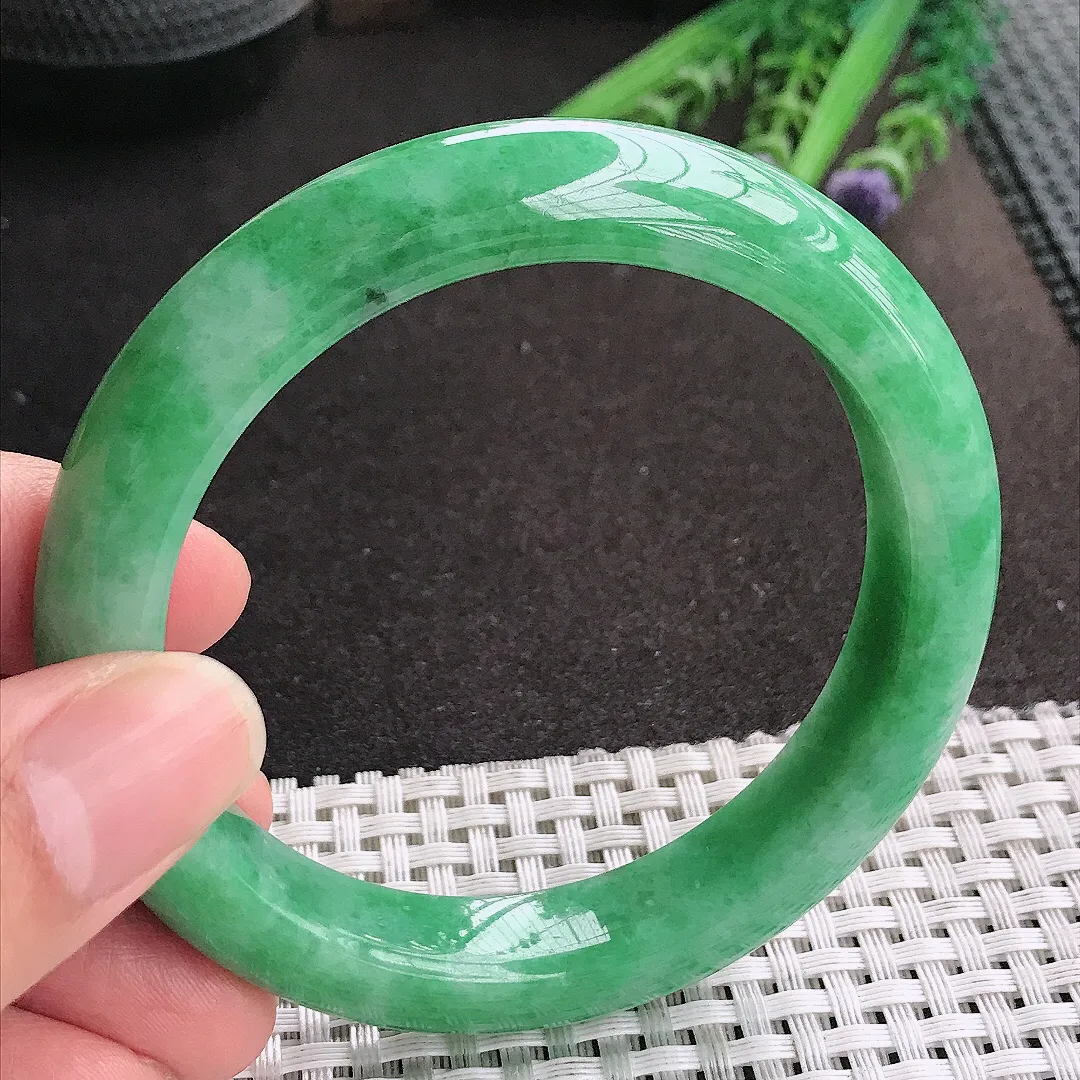 天然A货翡翠58.5/11.8/9.2老坑精美温润满绿手镯宽边玉镯