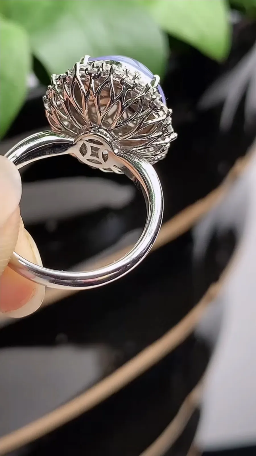 a货翡翠老坑冰种18K金伴钻镶嵌紫罗兰蛋面戒指 圈口17.4裸石尺寸13.4×11.8mm 重量6.24g 1209