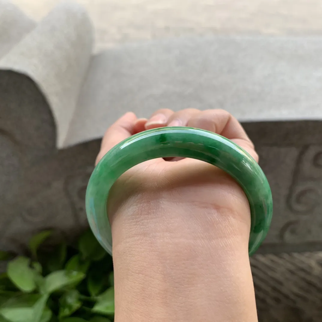 圈口 55.7-12.2-8.4【辣绿正圈手镯】正圈55 56可戴