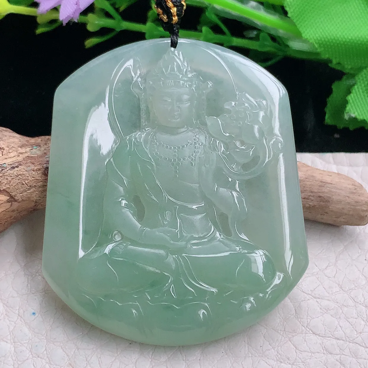 kh自然光51.6*43.9*5.3缅甸翡翠a货冰晴持莲观音吊坠大势至菩萨玉坠