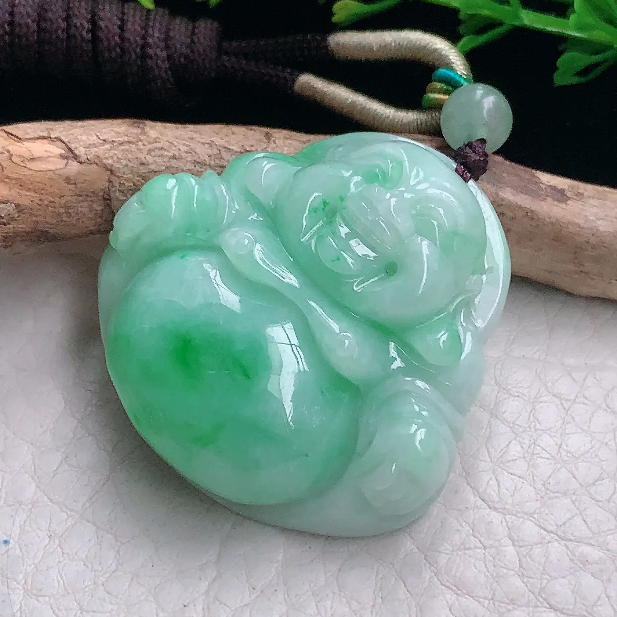 zen自然光38*38*11缅甸翡翠a货饱满飘绿佛公 弥勒佛玉吊坠 玉挂件