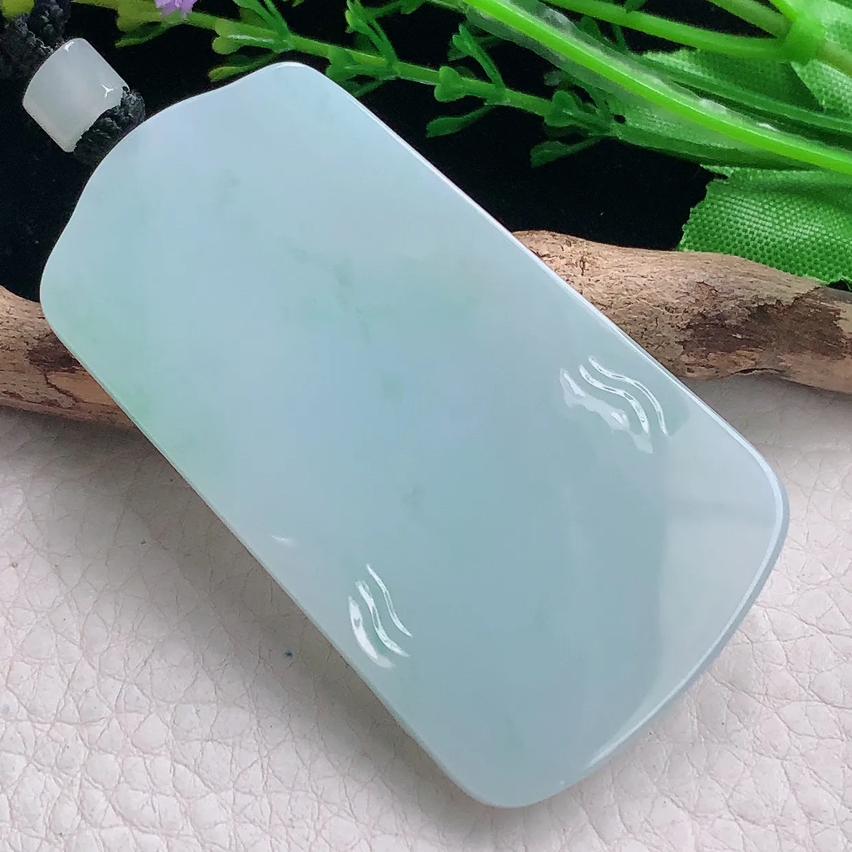 mut自然光66.5*38*9天然缅甸翡翠天空蓝韵正庄观音玉吊坠 玉挂件