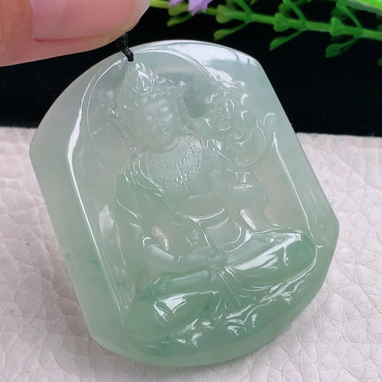 kh自然光51.6*43.9*5.3缅甸翡翠a货冰晴持莲观音吊坠大势至菩萨玉坠