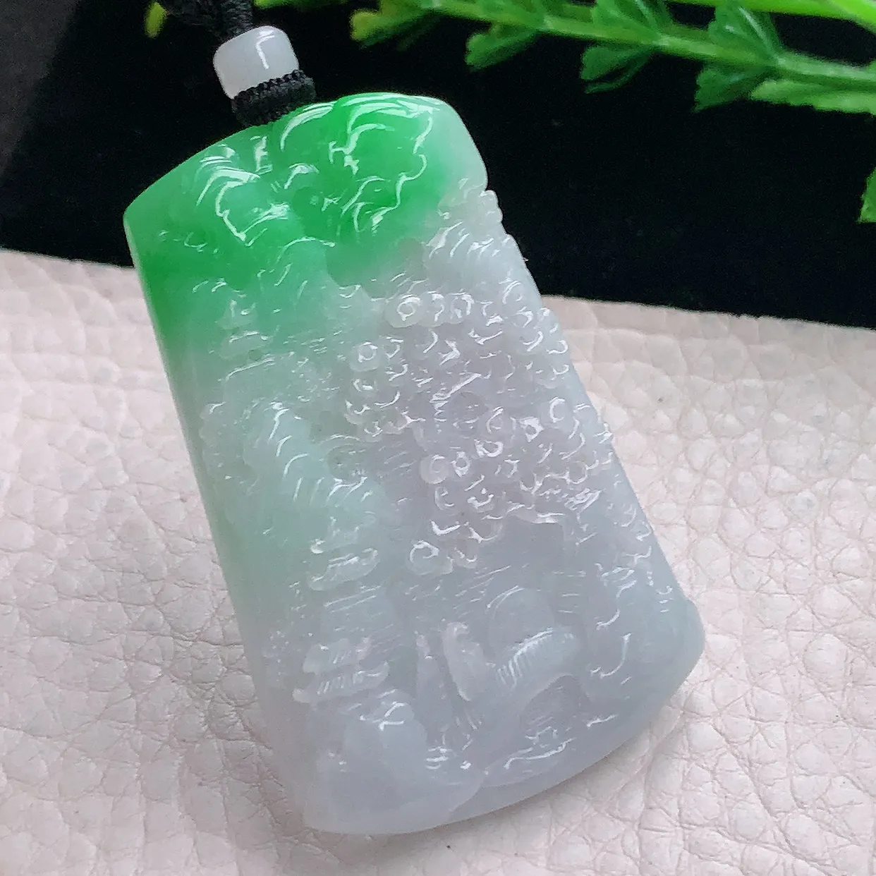 mut自然光53.2*34.8*6.8天然缅甸翡翠白底青山水 大好河山玉吊坠 玉挂件