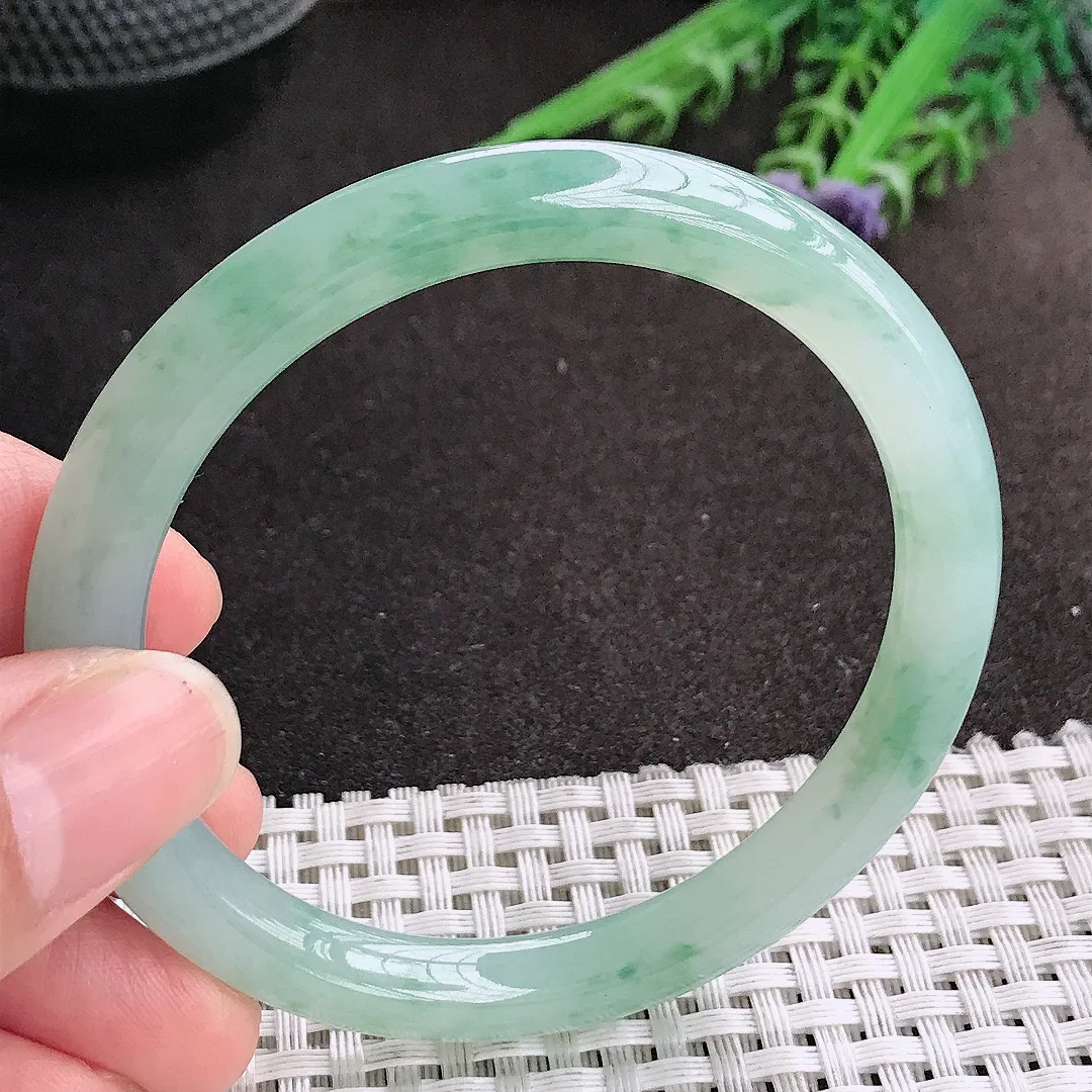 天然A货翡翠55/7.6/8老坑冰胶果冻冰飘花圆条手镯玉镯