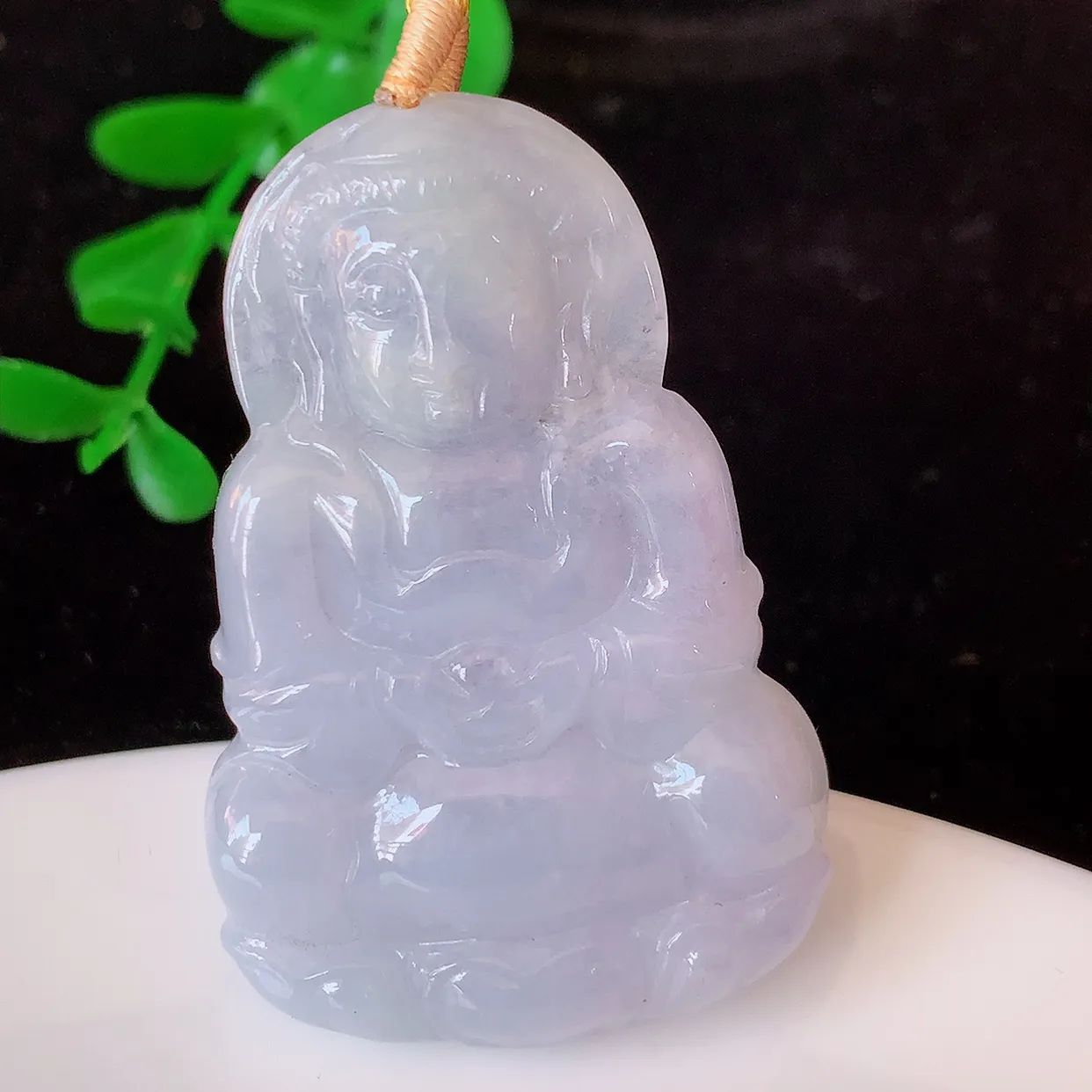 自然光实拍，冰润紫罗兰翡翠观音菩萨吊坠，赐福观音，玉润通透，慈祥端庄！#35.7